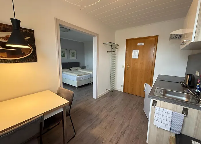 Apart-hotel Huber, Und