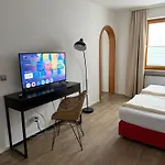 شقة فندقية Huber, Und Kirchheim bei Muenchen