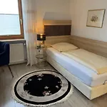 Huber, Und 3* Kirchheim bei Muenchen