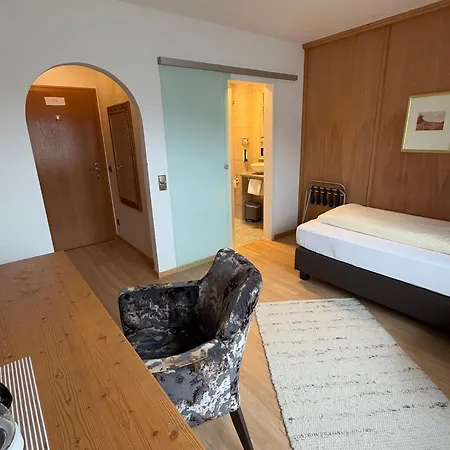Huber, Und Aparthotel 3*