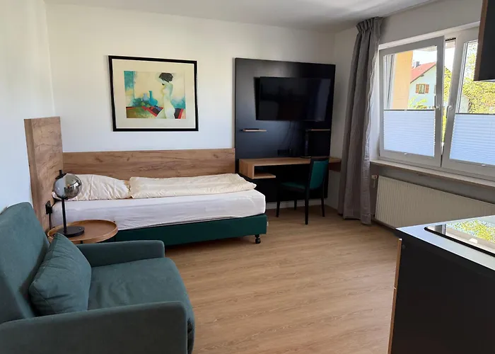 Huber, Und Lejlighedshotel 3*